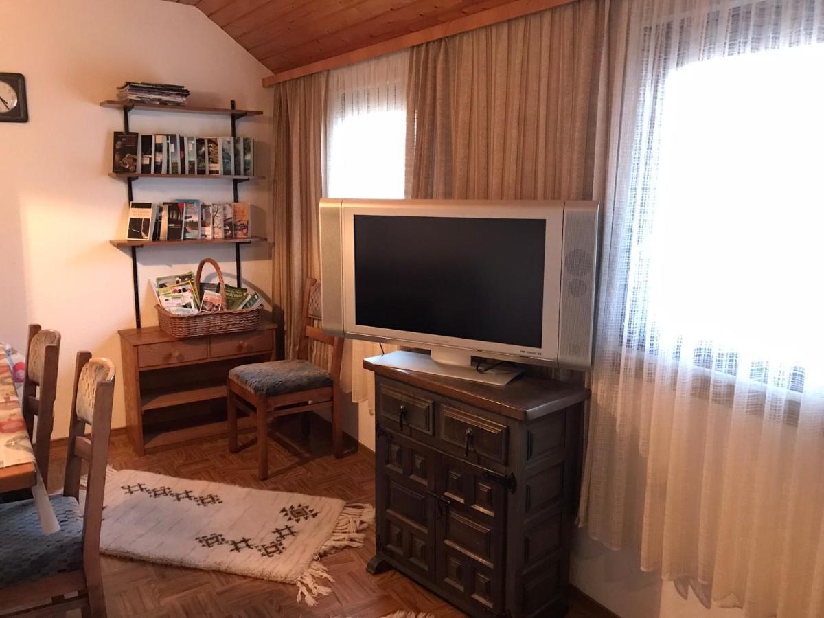 Retro Ferienwohnung Mit Schlossblick Im Nordschwarzwald التينستيغ المظهر الخارجي الصورة