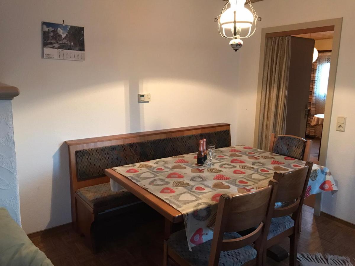 Retro Ferienwohnung Mit Schlossblick Im Nordschwarzwald التينستيغ المظهر الخارجي الصورة