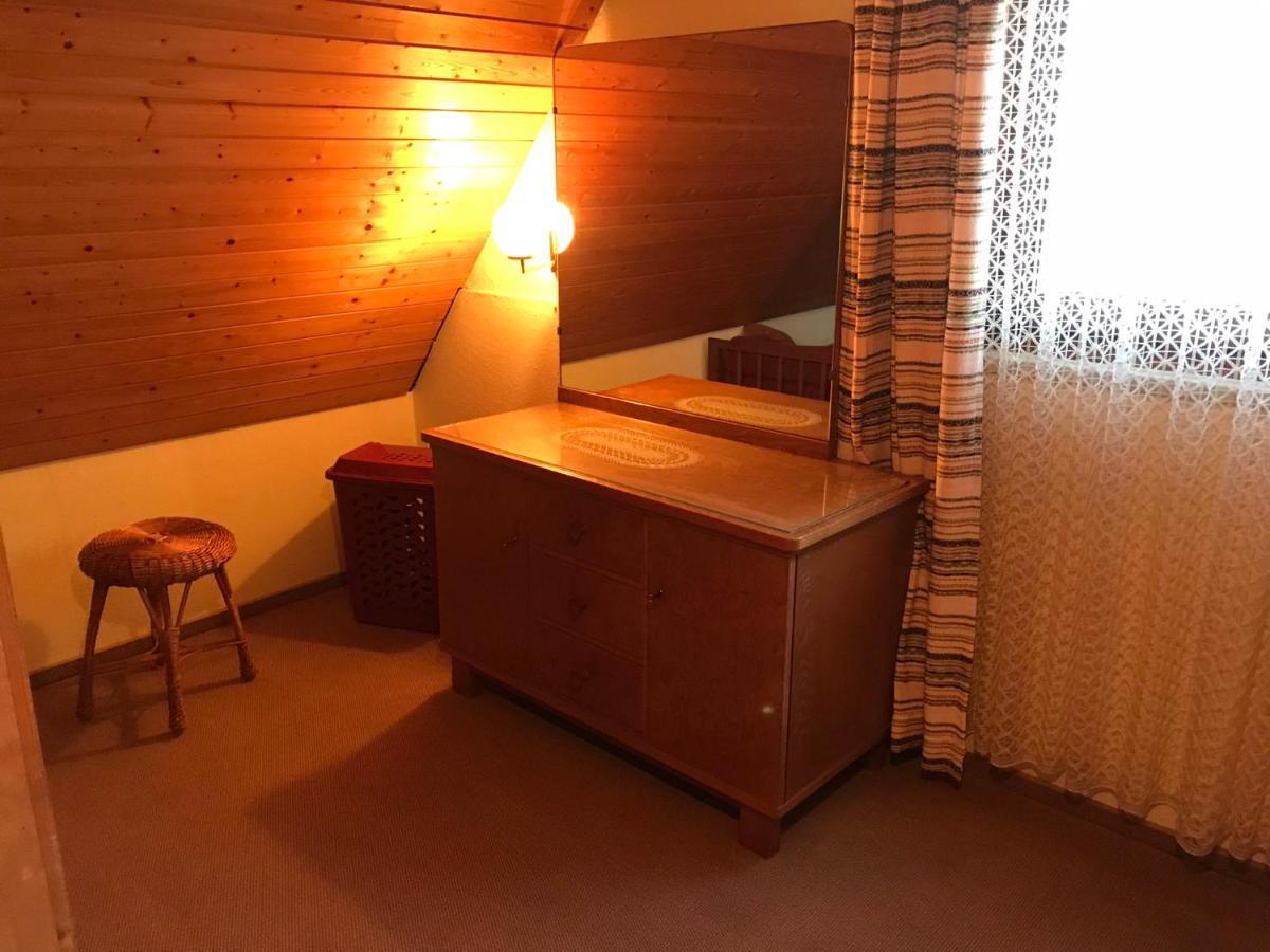 Retro Ferienwohnung Mit Schlossblick Im Nordschwarzwald التينستيغ المظهر الخارجي الصورة