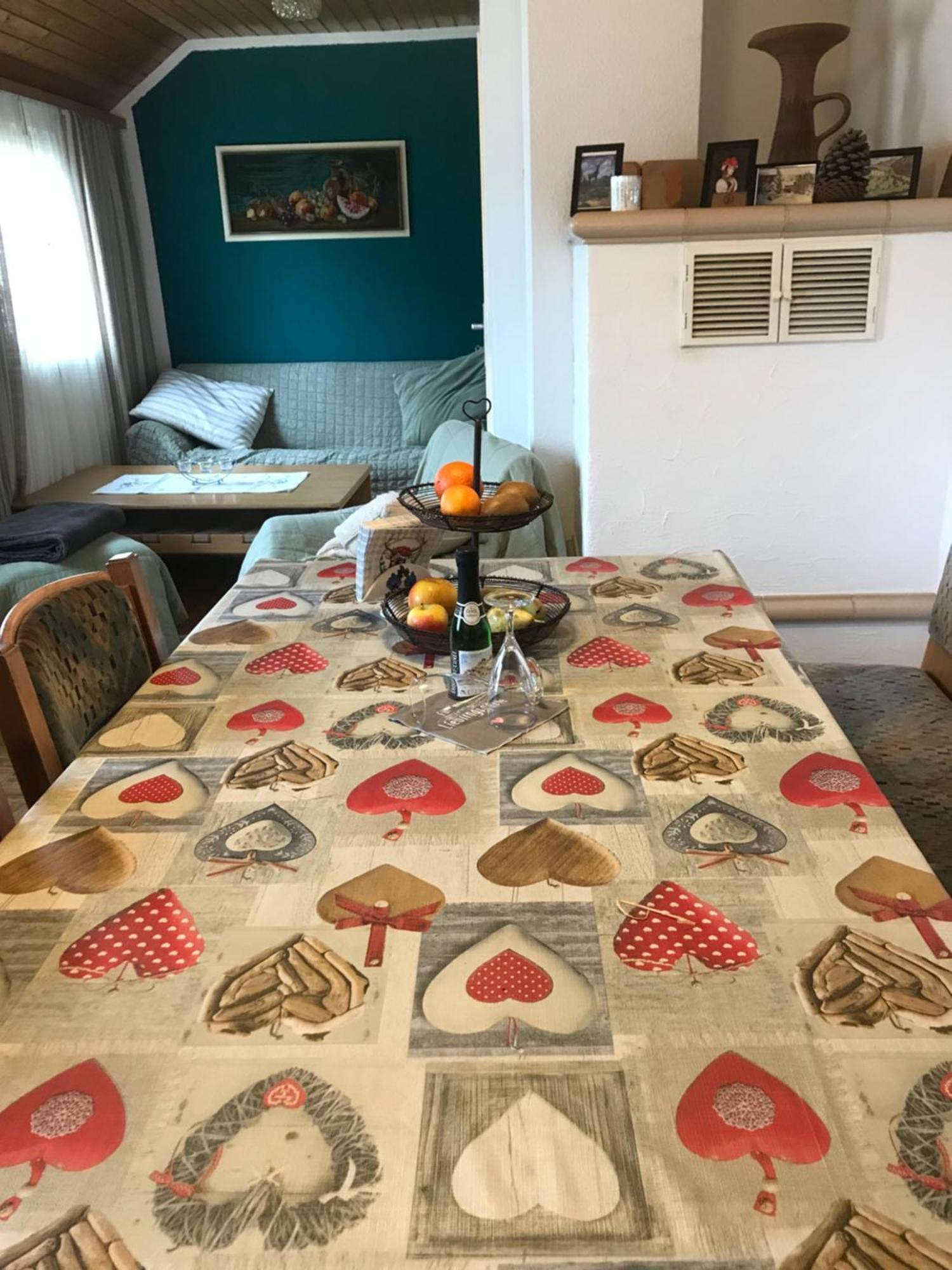 Retro Ferienwohnung Mit Schlossblick Im Nordschwarzwald التينستيغ المظهر الخارجي الصورة